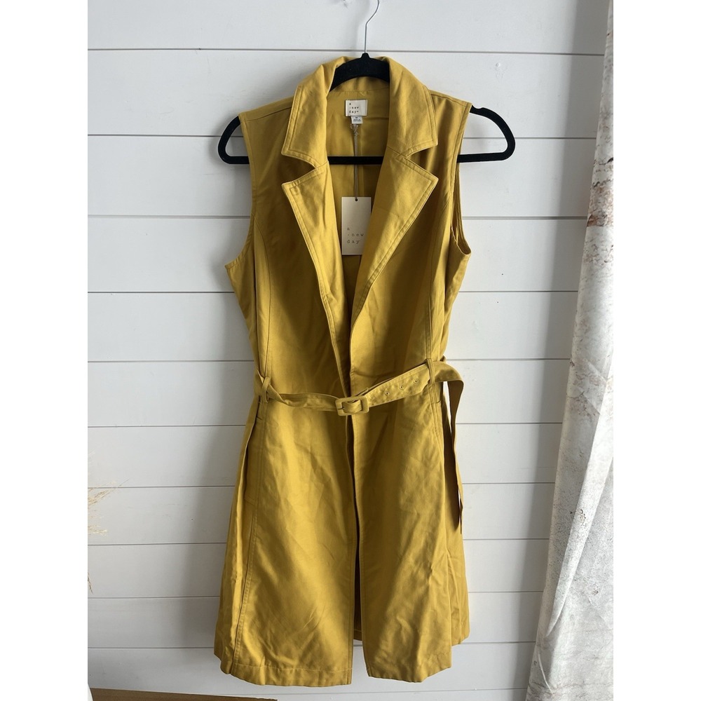 A New Day Women Yellow Trenchcoat M NWT